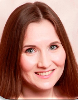 davies catrin headshot